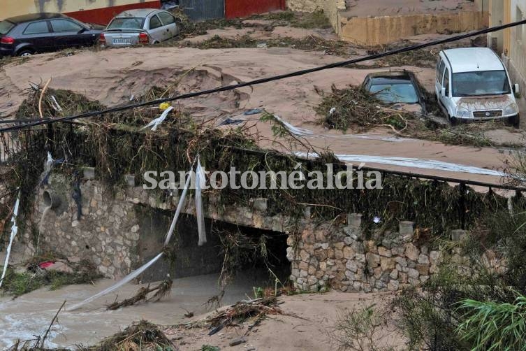 Una feroz tormenta afectó a varias regiones del este de España, hay al menos tres muertos. (Foto: AFP)