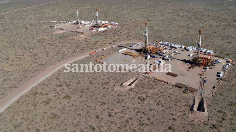 Vaca Muerta es el yacimiento de petróleo y gas no convencional más grande de la Argentina. (Foto: NA)