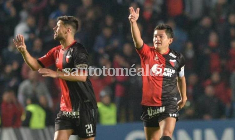 El Pulga Rodríguez, descartado para jugar contra Arsenal