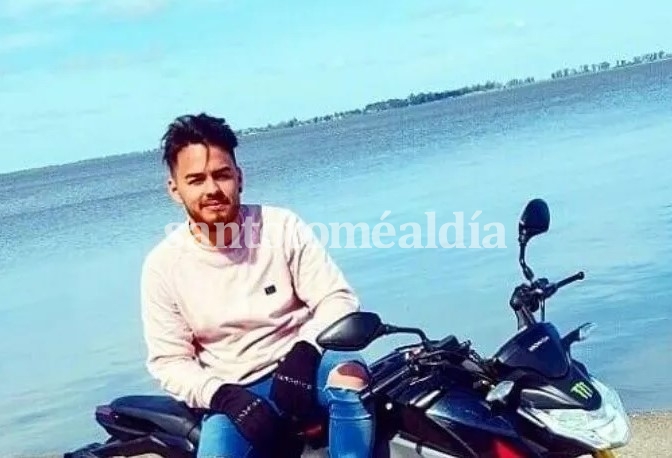 Mataron a un joven de un cascotazo para robarle la moto en la autopista Buenos Aires-La Plata