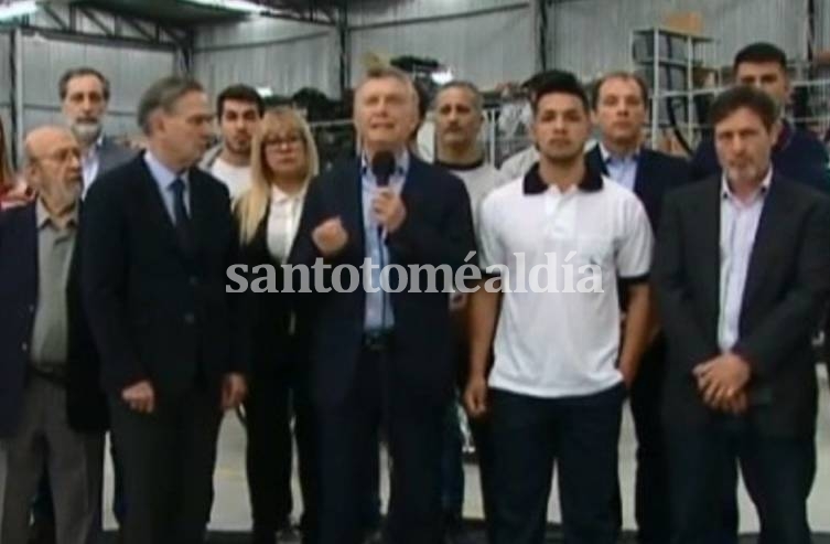 Macri prometió que las pymes que contraten personal en 2020 no pagarán contribuciones patronales