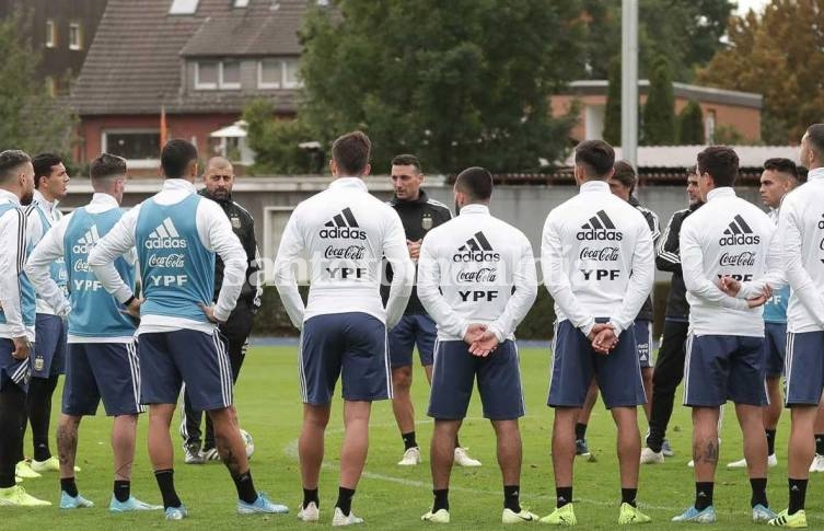 La selección Argentina enfrenta a Alemania en Dortmund