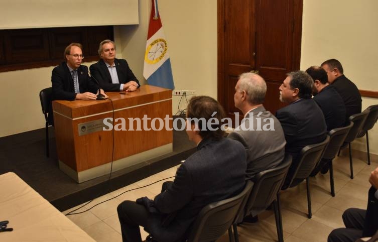 Abrieron la oferta económica para la contratación de una entidad bancaria provincial