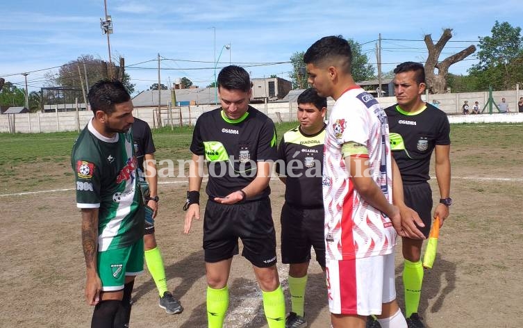 Don Salvador derrotó a Independiente en el clásico santotomesino. (Foto: santotoméaldía)