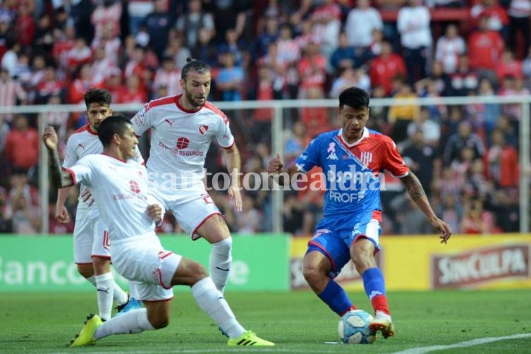 Unión rescató un empate en la última jugada del partido