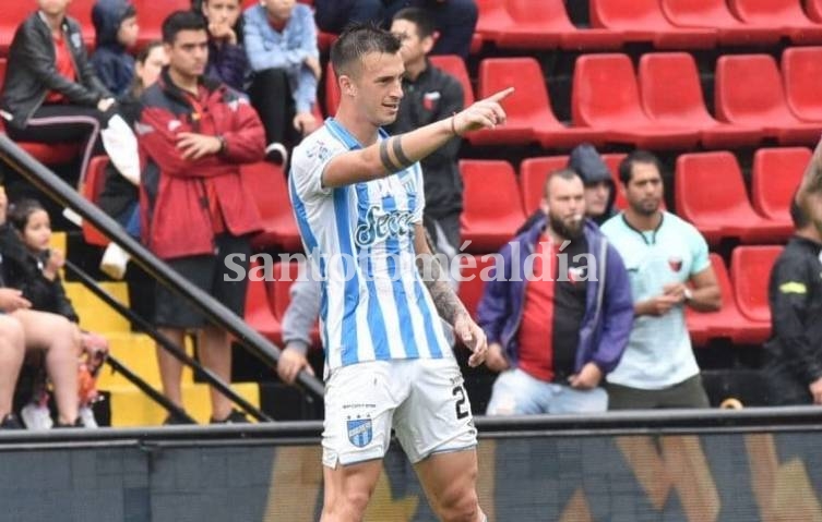 Colón dio ventajas y Atlético Tucumán las aprovechó