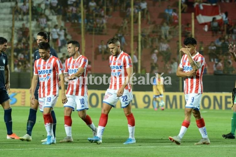 Unión perdió con Atlético Tucumán 