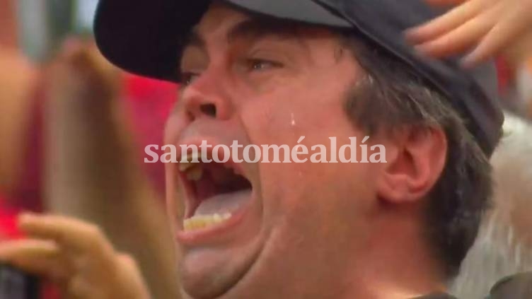 Apareció el video completo del hincha de Colón emocionado con el 