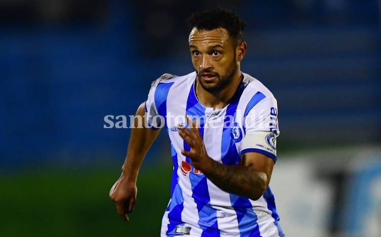 El volante central uruguayo Sebastián Assis, segundo refuerzo de Unión