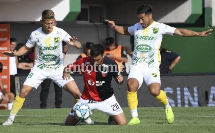Colón recibe a Defensa y Justicia