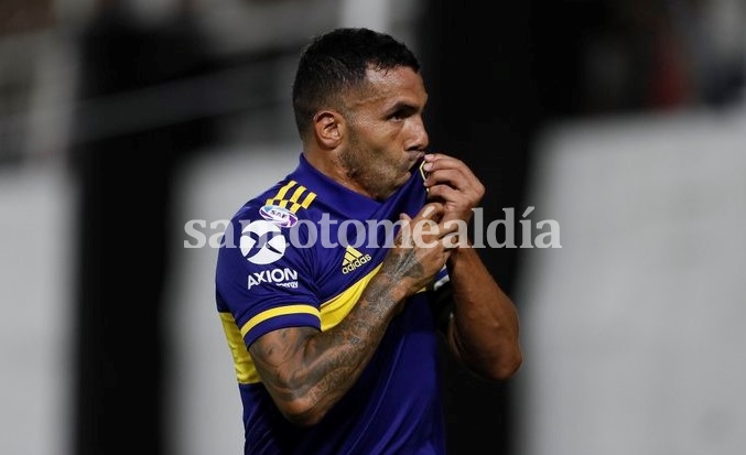 Boca goleó en Santiago del Estero y mantiene viva su ilusión