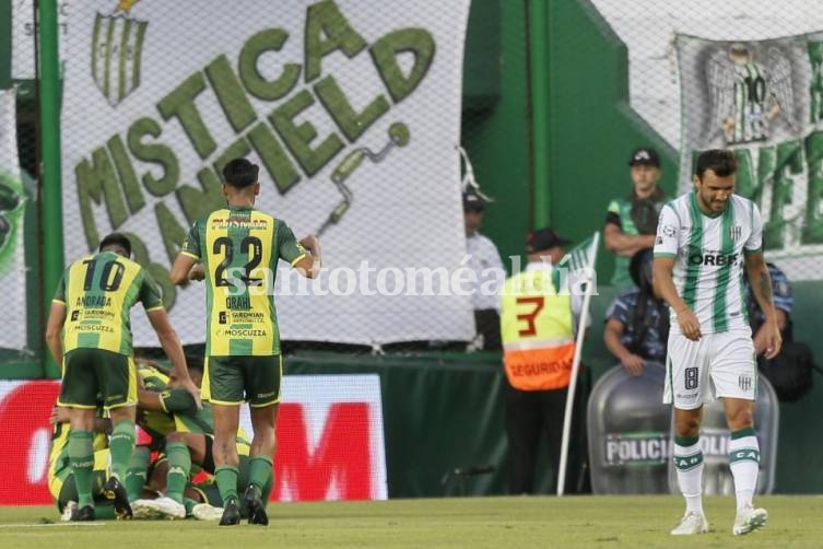 Volvió a ganar Aldosivi y complica más a Colón