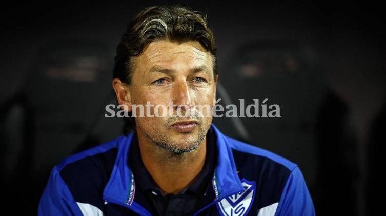 Gabriel Heinze anunció que se va de Vélez