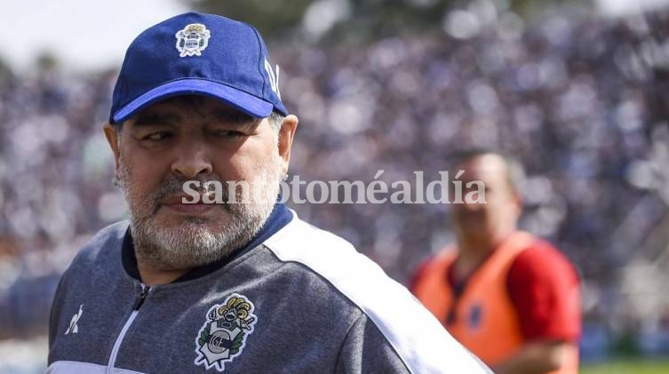 Coronavirus: cómo es la estricta cuarentena de Diego Maradona