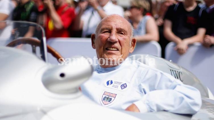 Stirling Moss, uno de los grandes de la F1, falleció a los 90 años