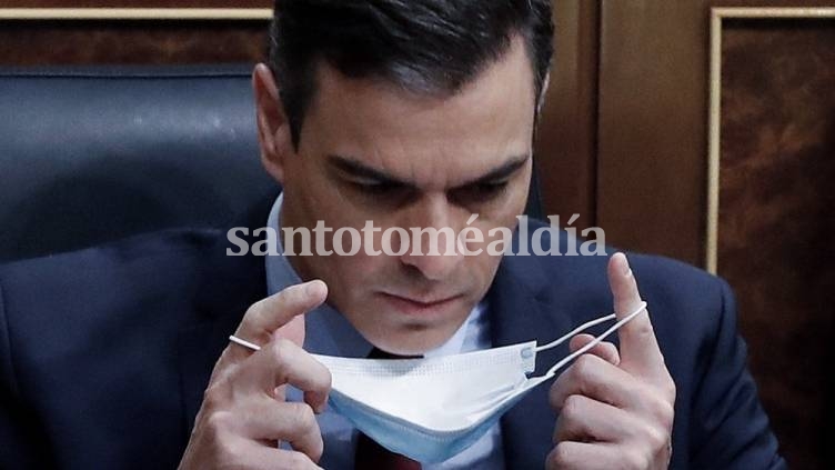 España: Sánchez anuncia que a partir de julio se reanudará la entrada de turistas