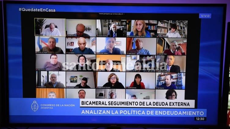 El oficialismo logró dictamen para investigar la fuga de divisas de gestión Macri