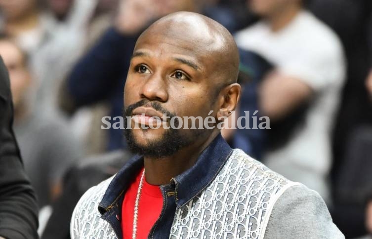 El ex boxeador Floyd Mayweather pagó los servicios fúnebres del asesinado George Floyd 