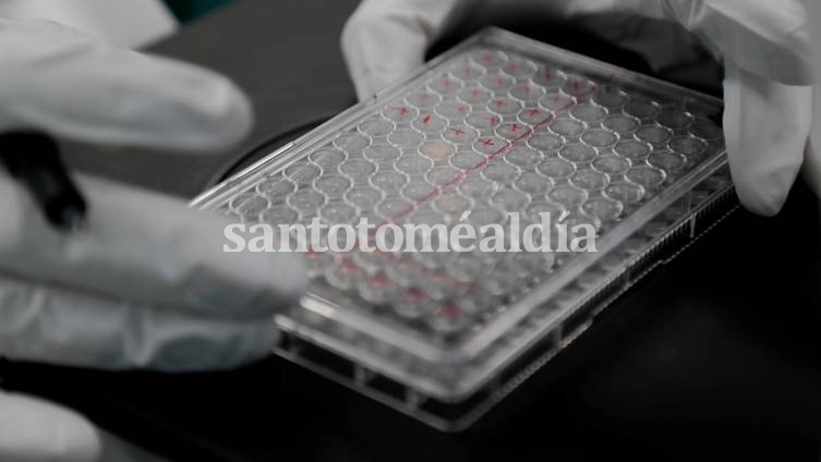 La OMS descarta una vacuna contra el coronavirus en 2020