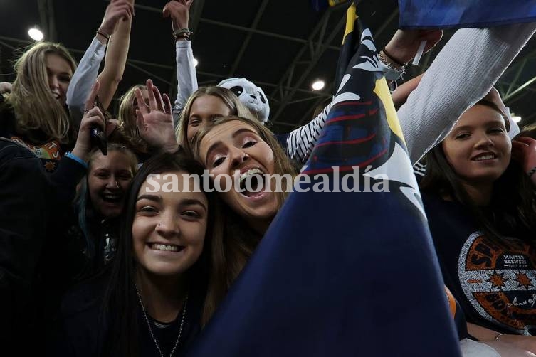 A cancha llena: así se vivió el debut del Super Rugby Aotearoa con el triunfo de Highlanders contra Chiefs