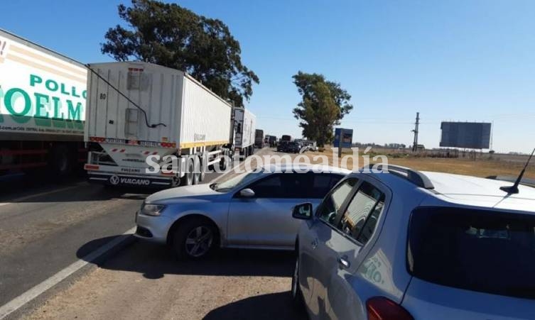 Exigen que el gobierno nacional garantice la libre circulación a trabajadores y productores por la ruta 34