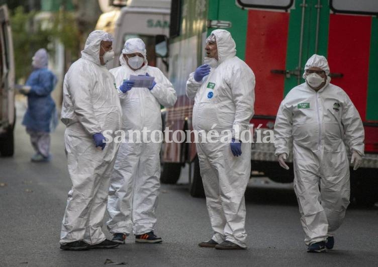 82 muertes y 9.230 nuevos contagios en el país