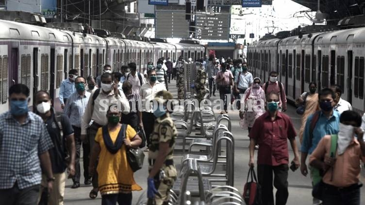 India rompió su propio récord mundial de contagios en un día, con más de 83 mil casos