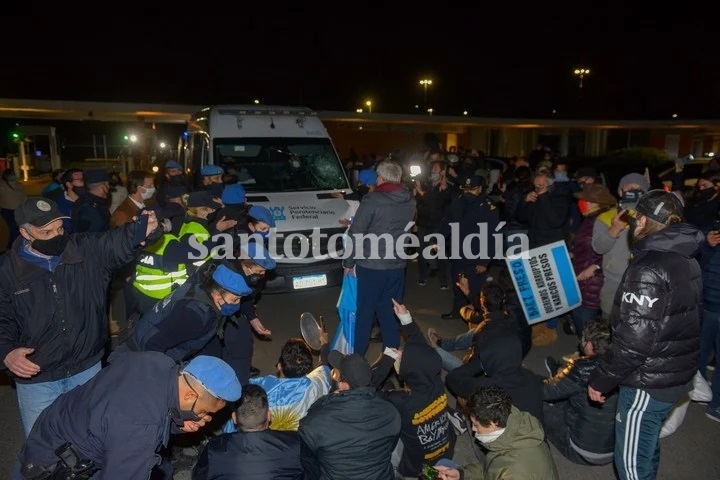 Vecinos del country de Pilar no dejaron ingresar a Lázaro Báez y tuvo que regresar al penal de Ezeiza