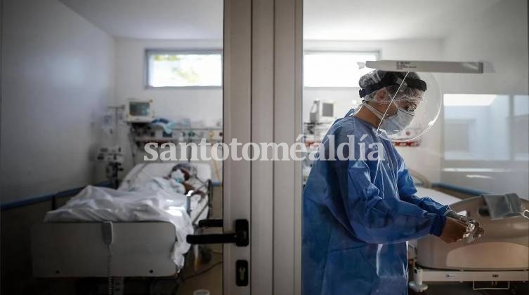 COVID-19 en Argentina: Informan 52 nuevos decesos y son 10.457 los fallecidos