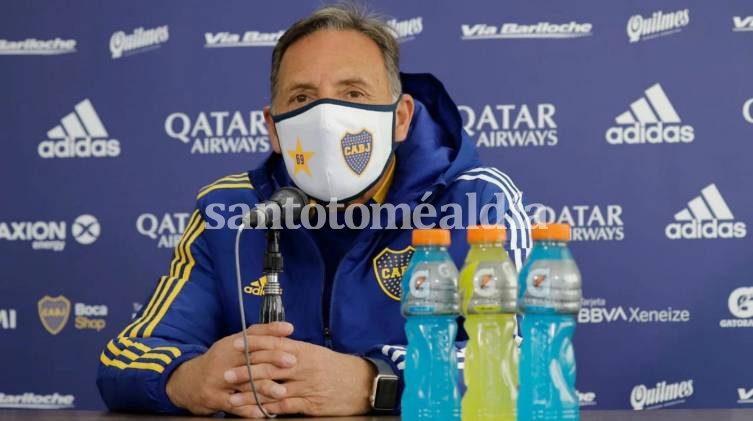 Boca viaja a Paraguay sin su entrenador: Miguel Russo se quedará en Buenos Aires por precaución