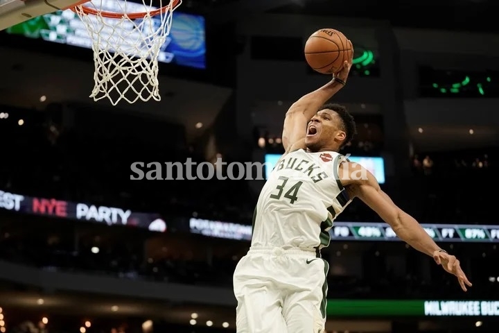 Giannis Antetokounmpo volvió a ser elegido el mejor jugador de la temporada en la NBA