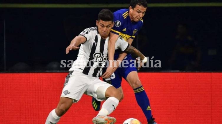 Boca empató con Libertad y se clasificó a octavos de la Copa Libertadores