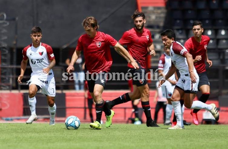 Colón cayó 2 a 1  ante Newell's en un nuevo amistoso