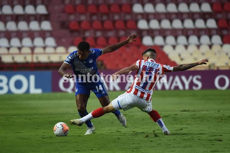 Unión visita a Emelec en Guayaquil