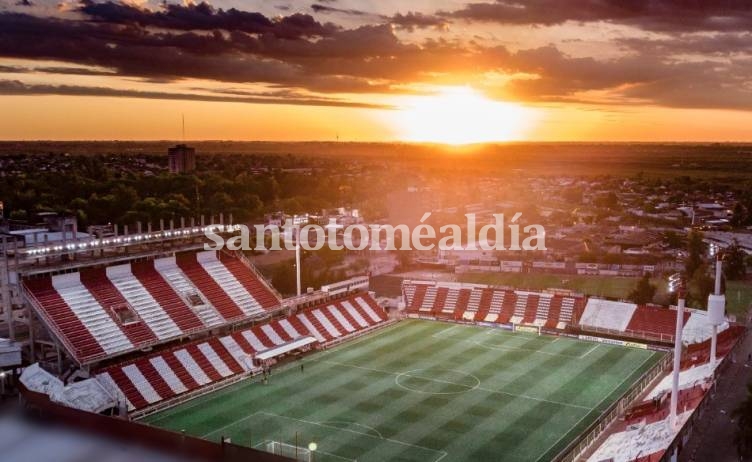 Unión recibe a Racing en el 15 de Abril