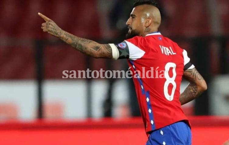 Chile venció a Perú con una gran actuación de Arturo Vidal, autor de un golazo memorable