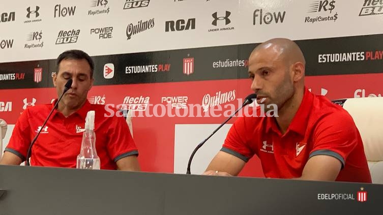 Mascherano anunció su retiro del fútbol profesional