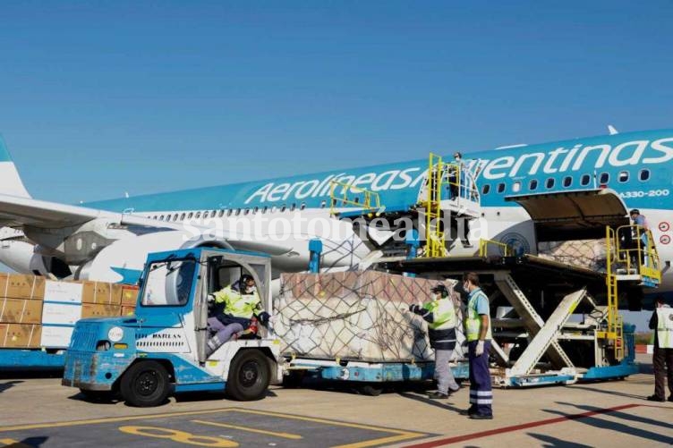 Aerolíneas prepara un vuelo a Rusia para traer las primeras vacunas el 23 de diciembre