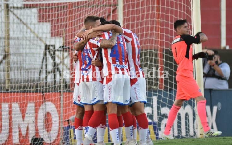 Unión venció a Lanús y mantiene chances en la Copa Diego Maradona