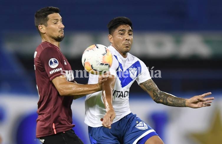 Copa Sudamericana: Lanús y Vélez definen al primer finalista 