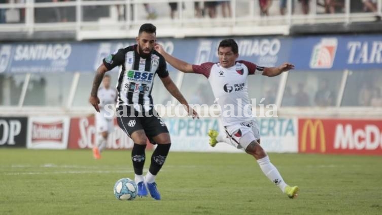 Colón visita esta noche a Central Córdoba en Santiago del Estero