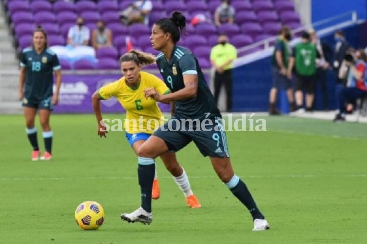 Fútbol Femenino: la Selección Argentina perdió con Brasil en el debut en la She Believes Cup