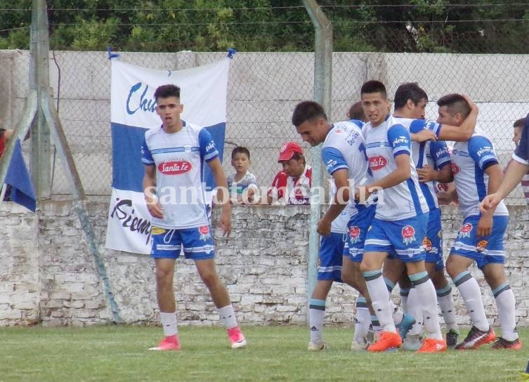 Liga Santafesina: En la cancha de Atenas, se lanza el torneo de la B