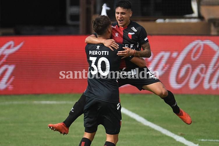 Colón expone su buena racha ante Rosario Central
