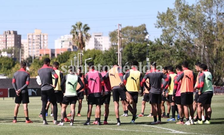 La postura de la Liga Profesional ante los brotes de COVID-19 en los equipos