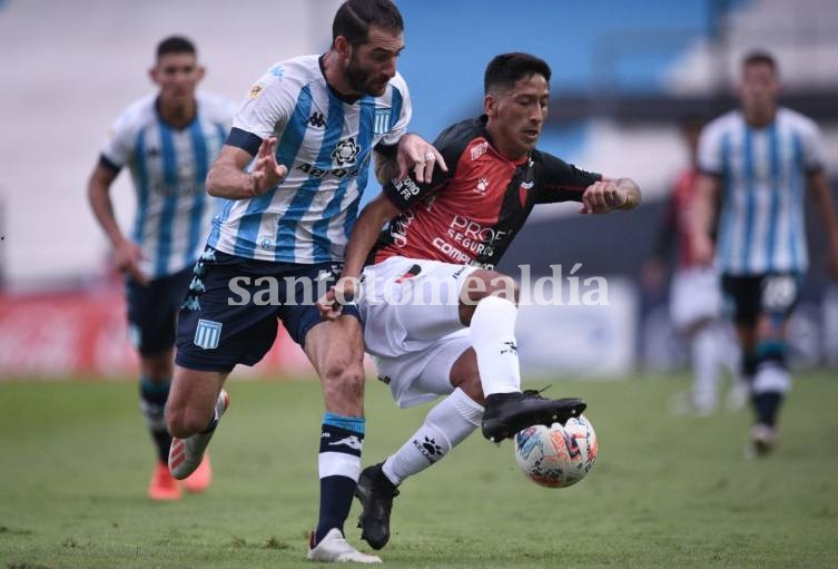 Colón visita a Racing con varias bajas