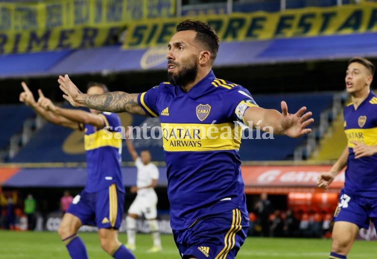 Boca logró su segundo triunfo consecutivo en la Copa Libertadores: superó 2-0 al Santos