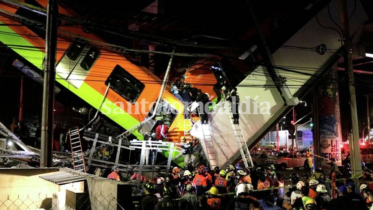 Tragedia en México: se derrumbó el metro y murieron 23 personas