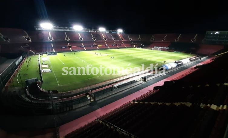 Con público, Colón recibe esta noche a Banfield