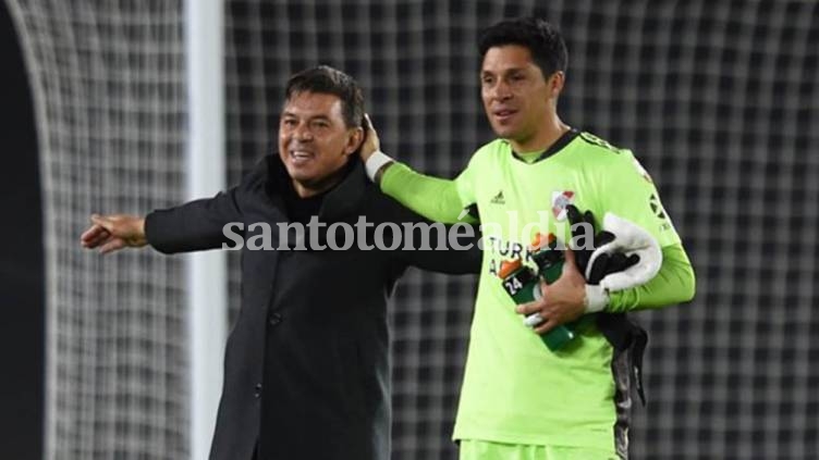 Histórico: River, con Enzo Pérez de arquero, venció a Independiente Santa Fe por 2 a 1
